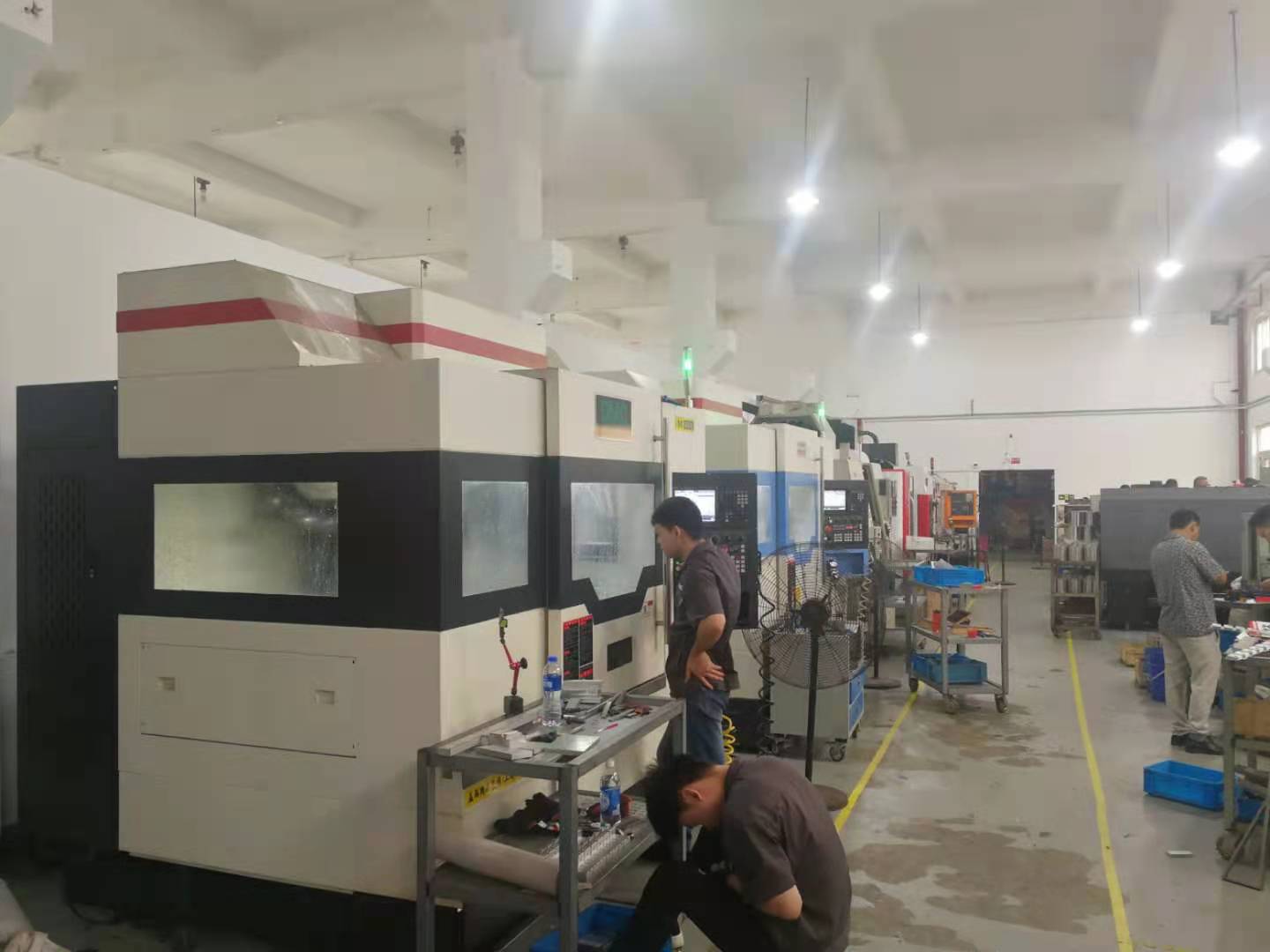 Vernetzung von CNC-Anlagen und Datenerfassungstests in Smart Factories